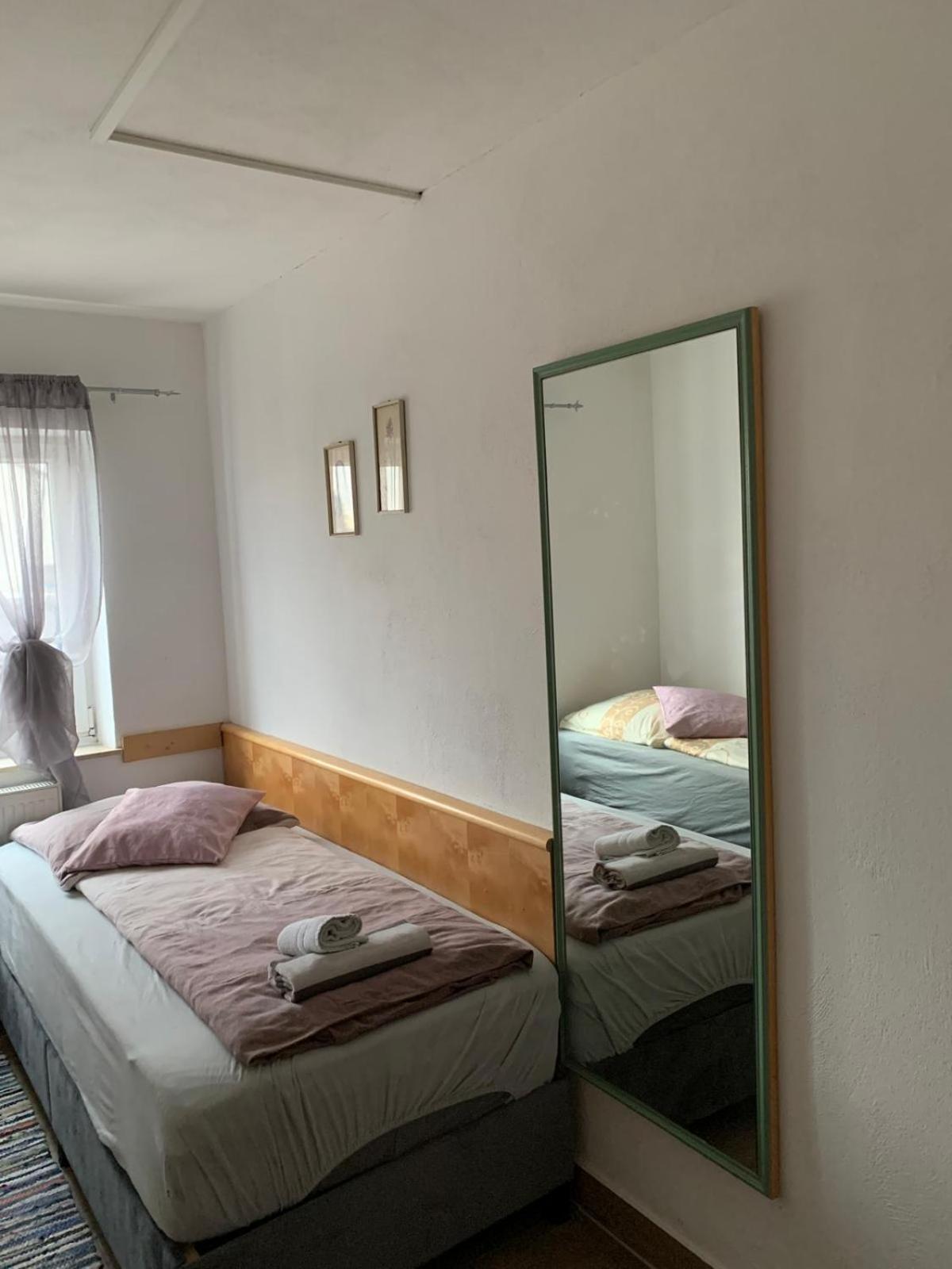 Zv-Scholtz Gaestehaus Eisenfelden Winhoring ภายนอก รูปภาพ