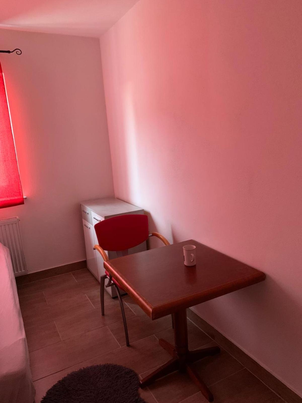 Zv-Scholtz Gaestehaus Eisenfelden Winhoring ภายนอก รูปภาพ