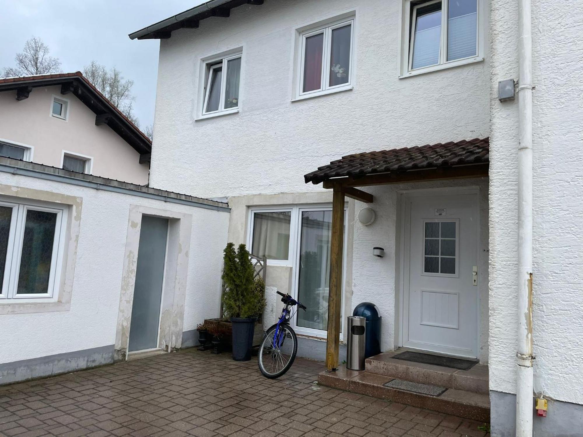 Zv-Scholtz Gaestehaus Eisenfelden Winhoring ภายนอก รูปภาพ